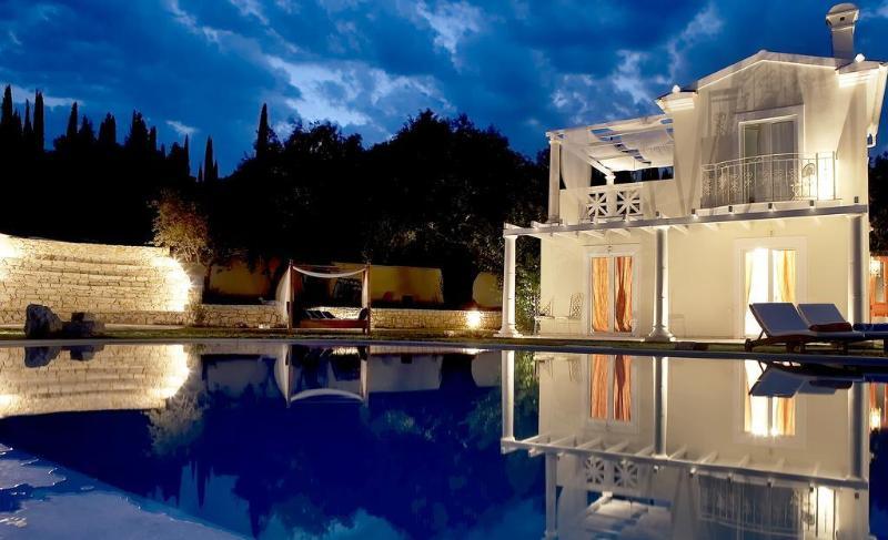 Castello Di Vista Hotel Ypsos Exterior foto