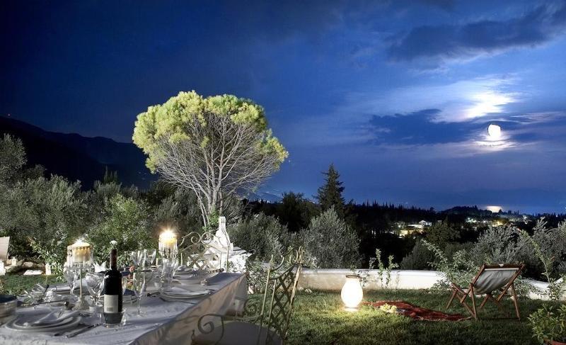 Castello Di Vista Hotel Ypsos Exterior foto
